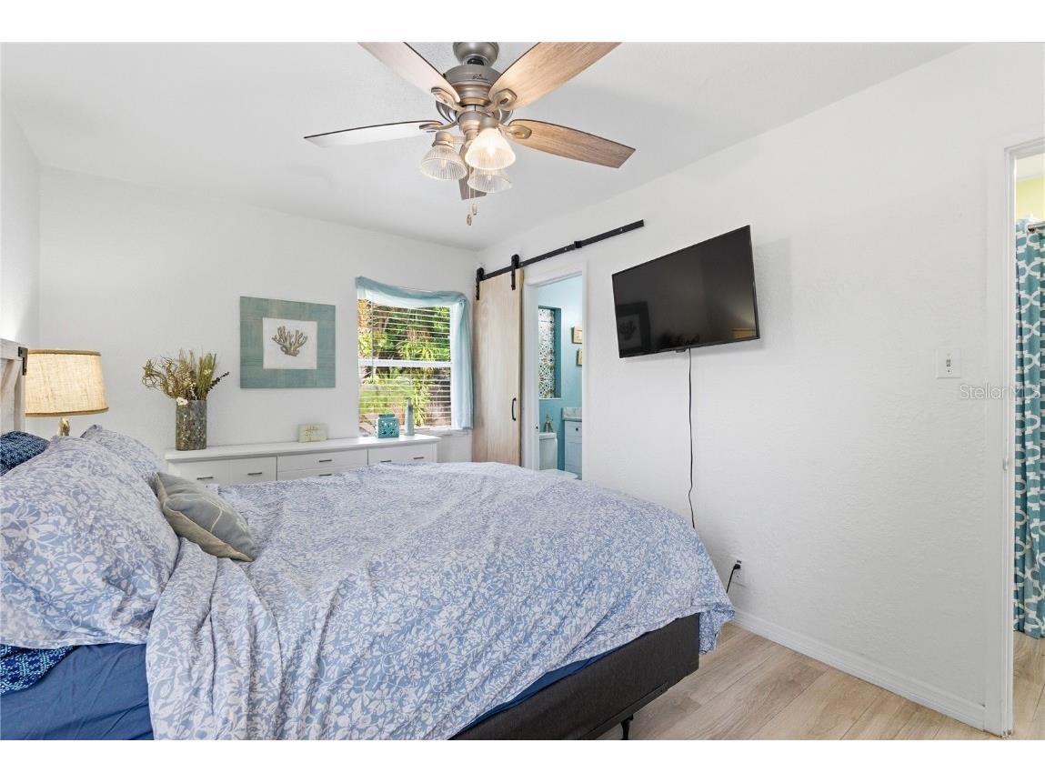 1249 Essex Drive N Saint Petersburg FL 33710 TB8455341 image17