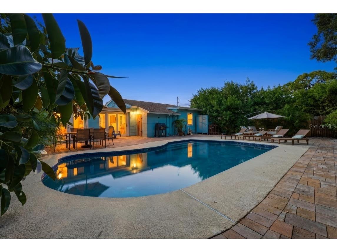 1249 Essex Drive N Saint Petersburg FL 33710 TB8455341 image3