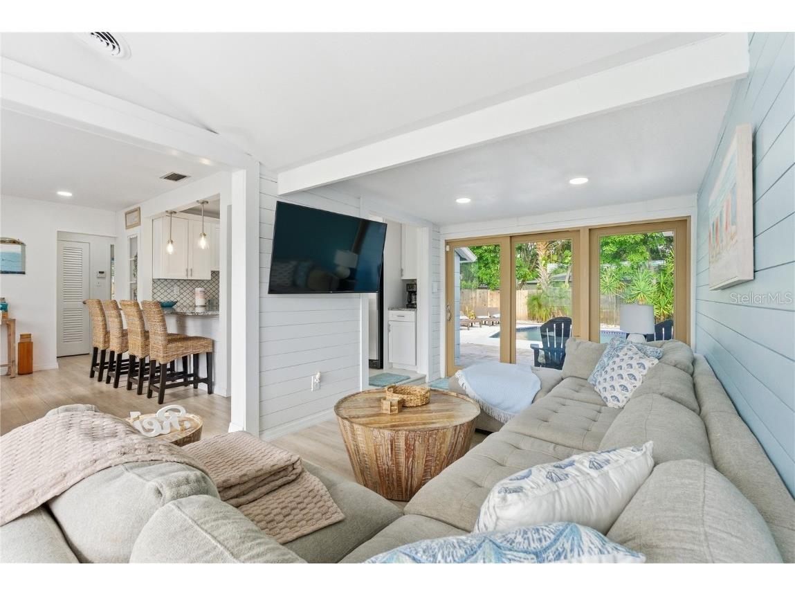 1249 Essex Drive N Saint Petersburg FL 33710 TB8455341 image9