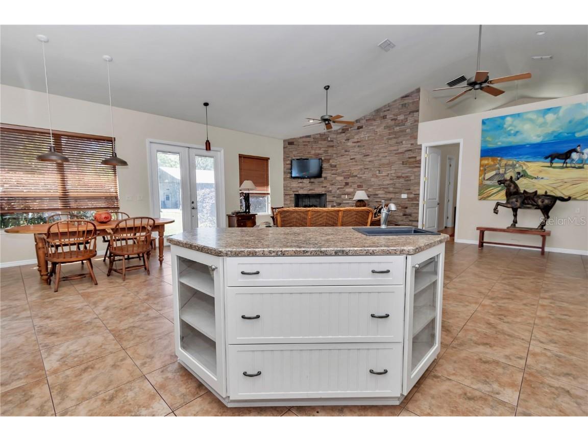 12490 NW Highway 320 Micanopy FL 32667 OM697647 image43