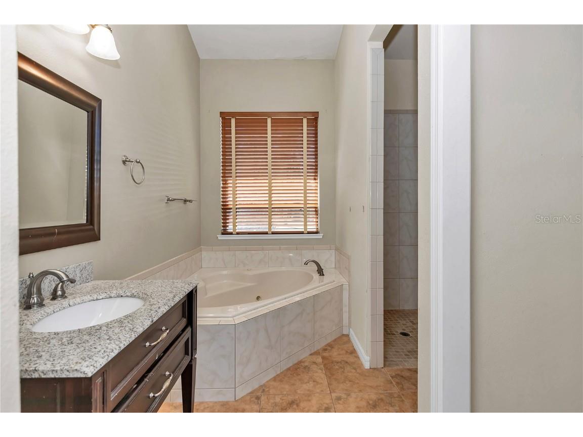 12490 NW Highway 320 Micanopy FL 32667 OM697647 image47