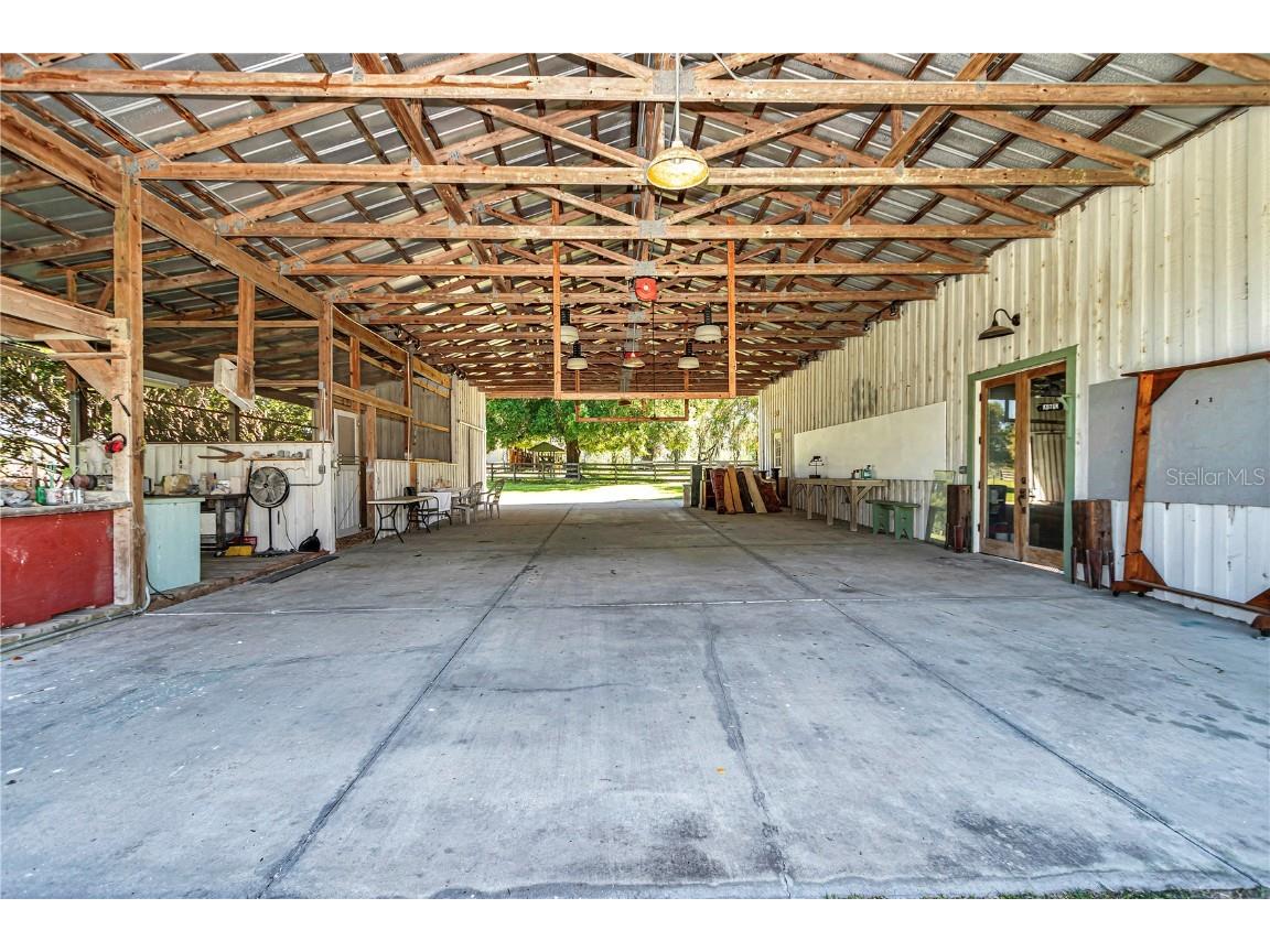 12490 NW Highway 320 Micanopy FL 32667 OM697647 image71