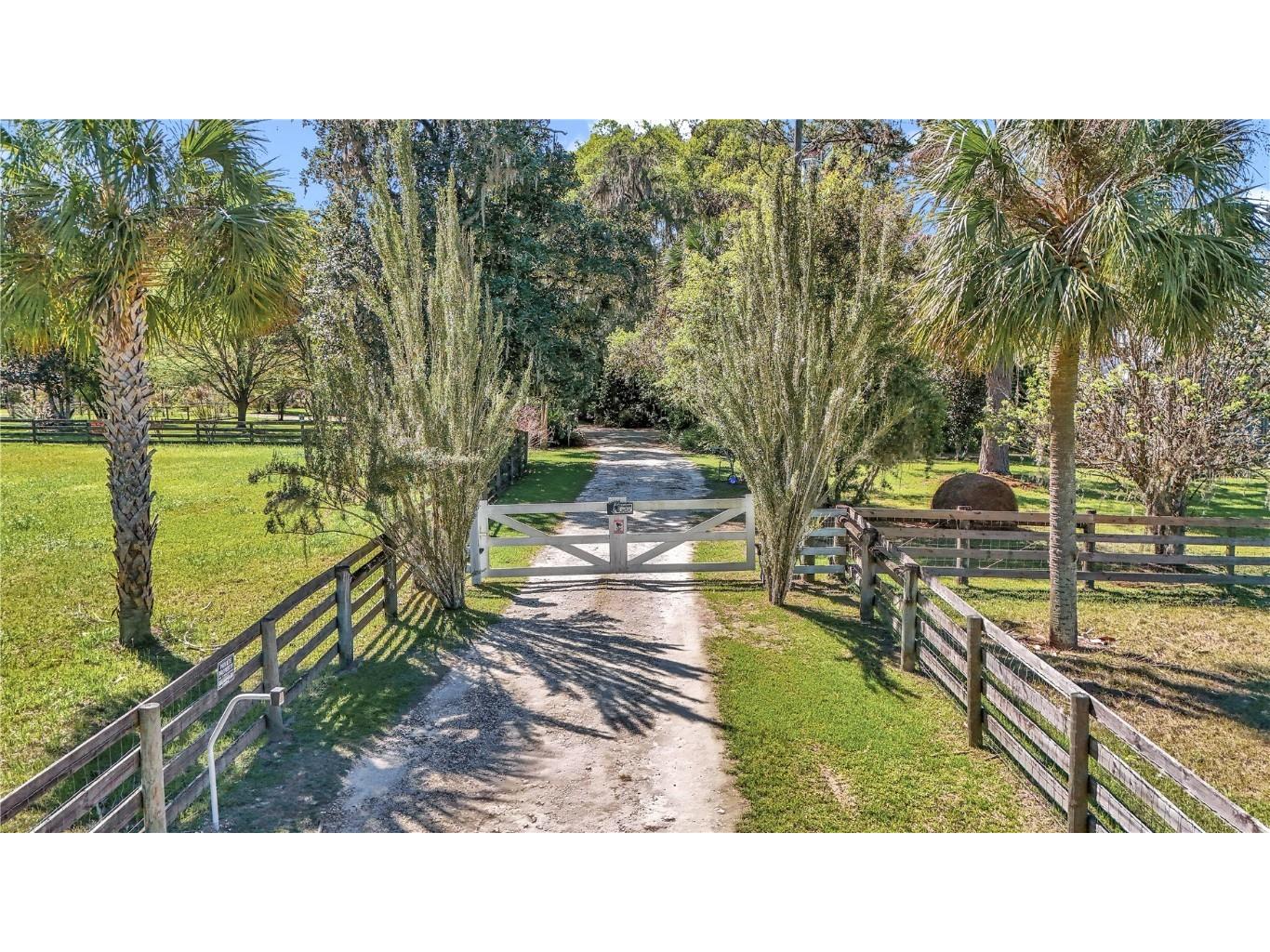 12490 NW Highway 320 Micanopy FL 32667 OM697647 image80