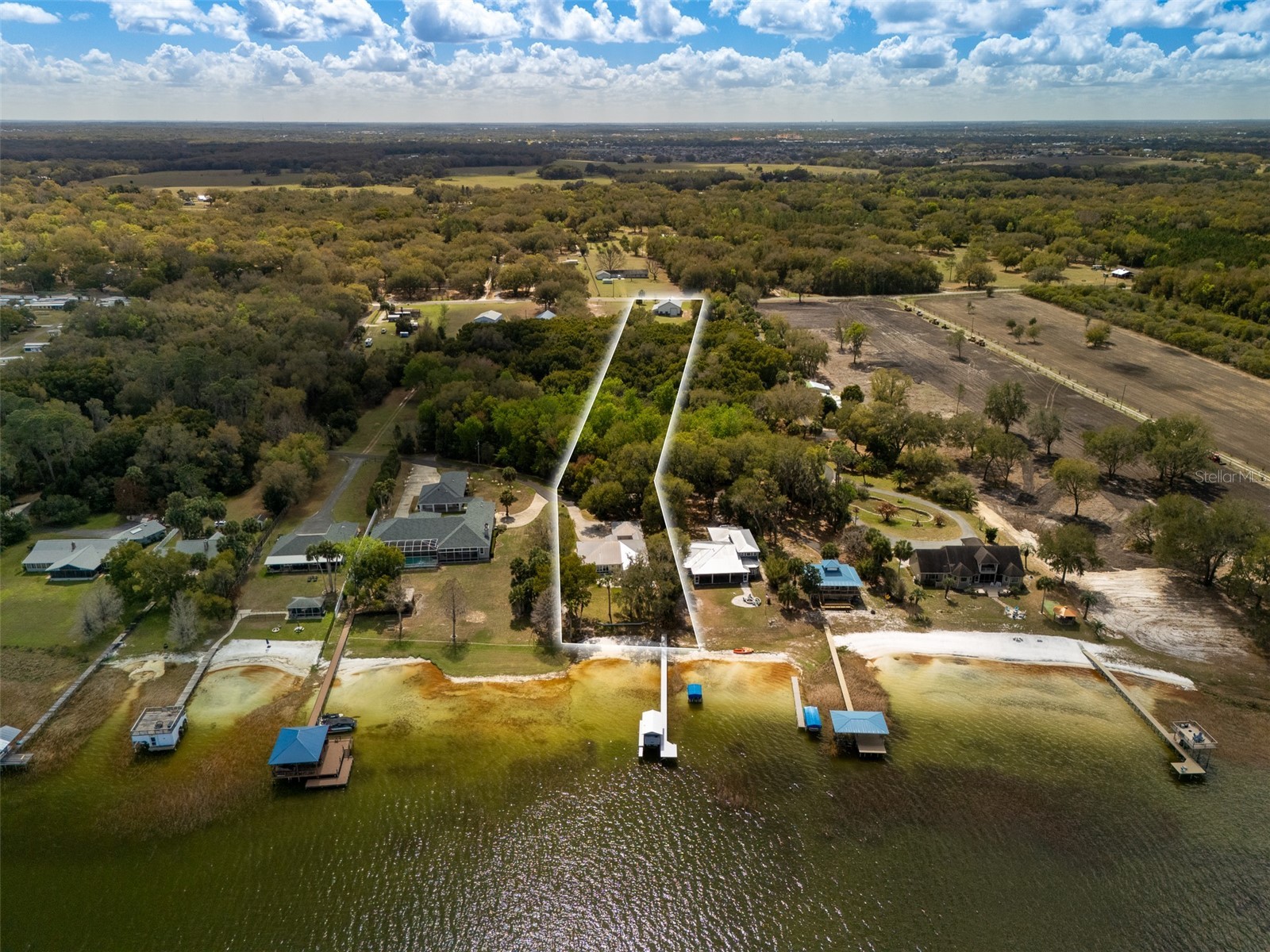 12495 SE Sunset Harbor Road Weirsdale FL 32195 - LAKE WEIR OM723211 image2