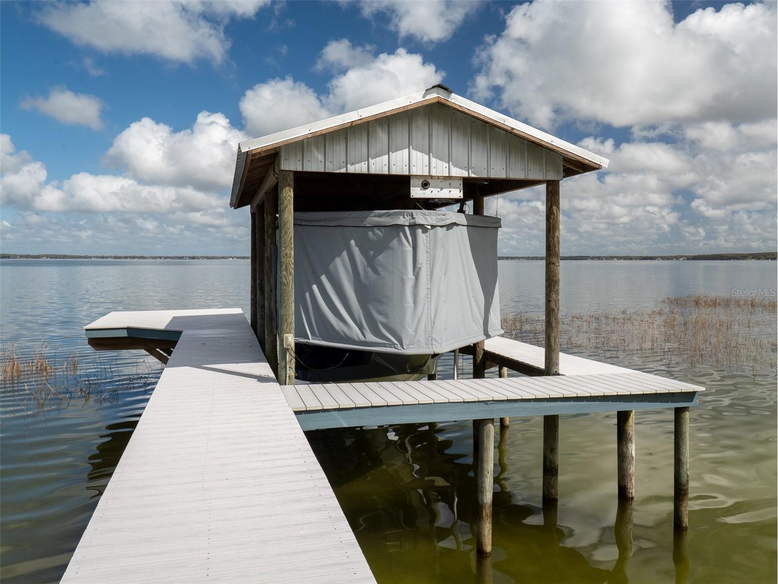 12495 SE Sunset Harbor Road Weirsdale FL 32195 - LAKE WEIR OM723211 image4