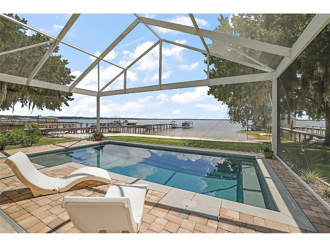 12499 SE 139th Court Ocklawaha FL 32179 - LAKE WEIR OM704754 image1