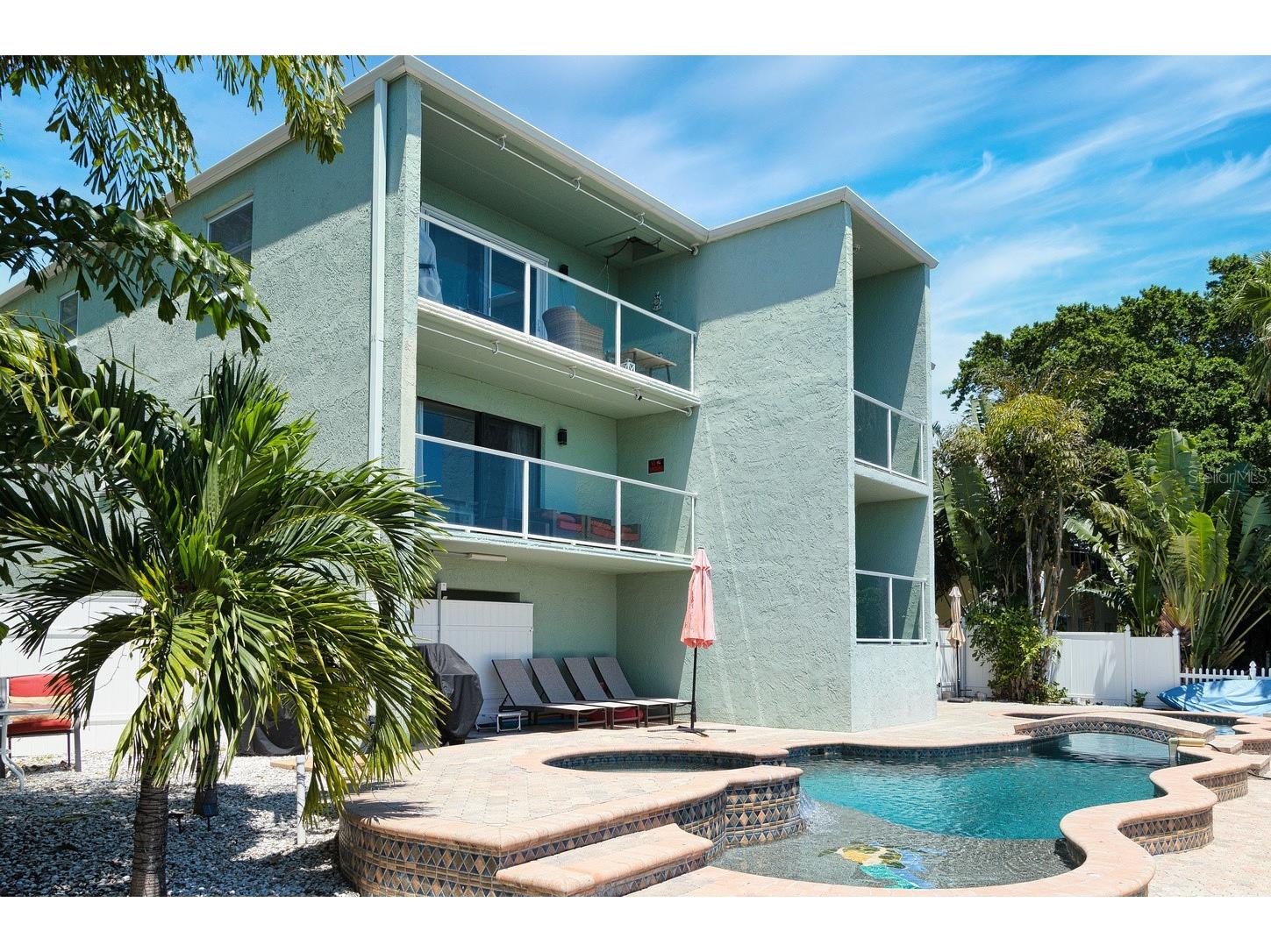 125 110th Avenue #1 Treasure Island FL 33706 - INTRACOASTAL TB8504321 image2