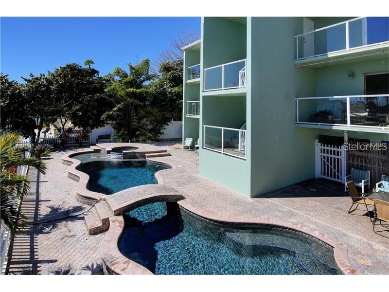 125 110th Avenue #1 Treasure Island FL 33706 - INTRACOASTAL TB8504321 image4