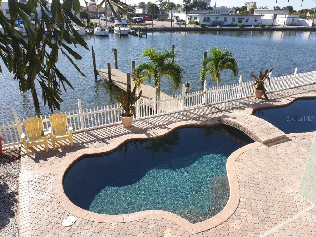 125 110th Avenue #2 Treasure Island FL 33706 - INTRACOASTAL TB8434966 image1