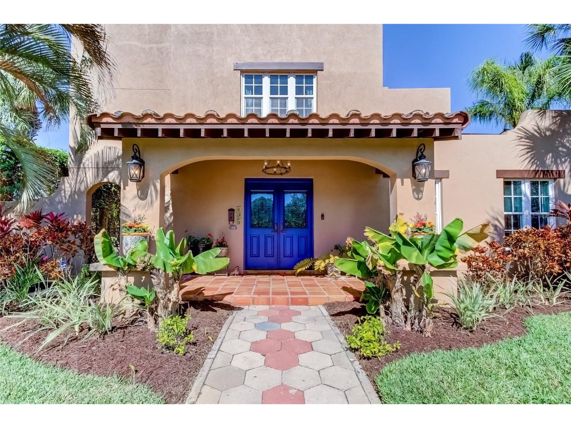 125 13th Avenue N Saint Petersburg FL 33701 U8188449 image1