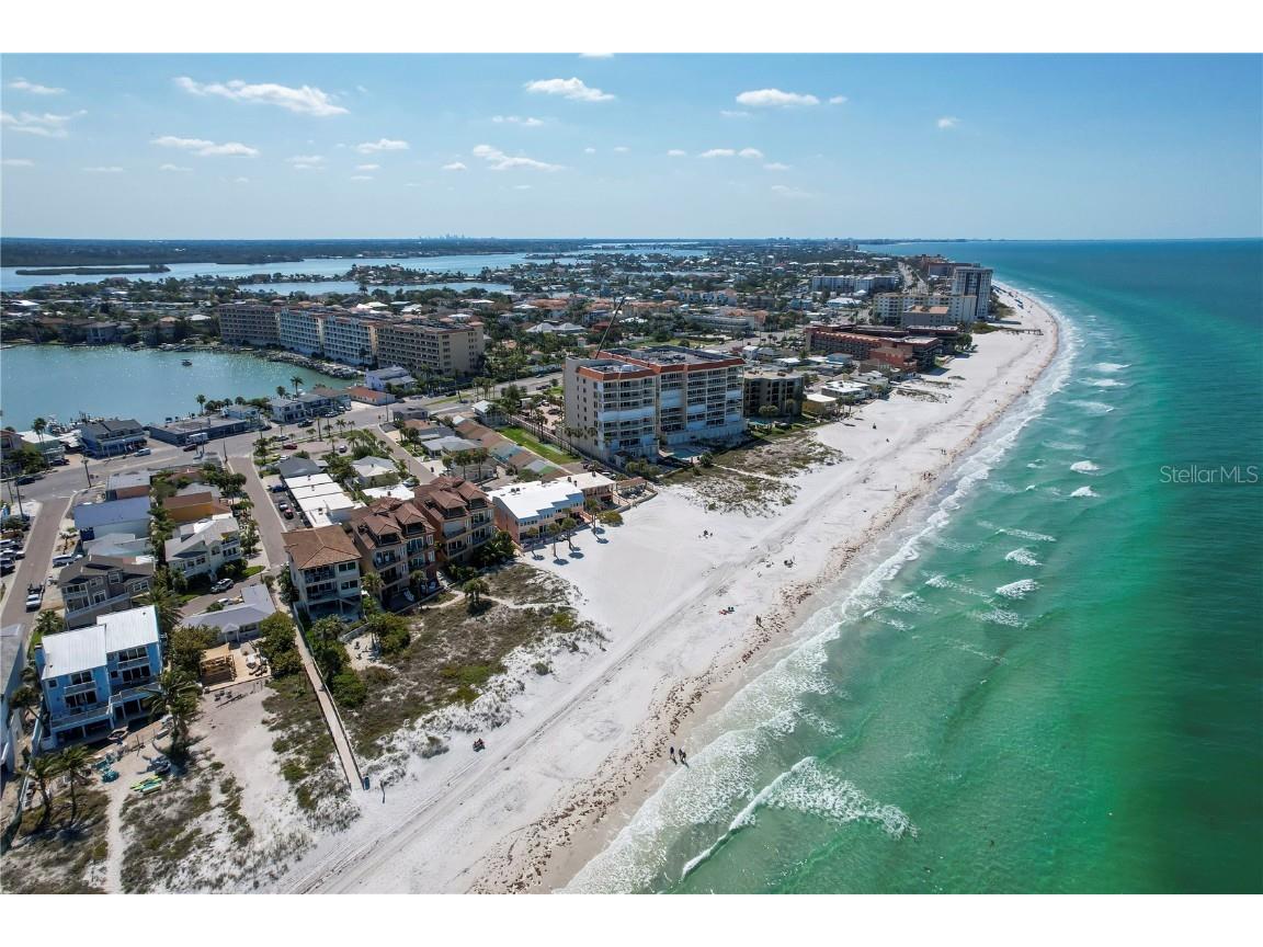 125 178th Avenue W #A&B Redington Shores FL 33708 T3443574 image1