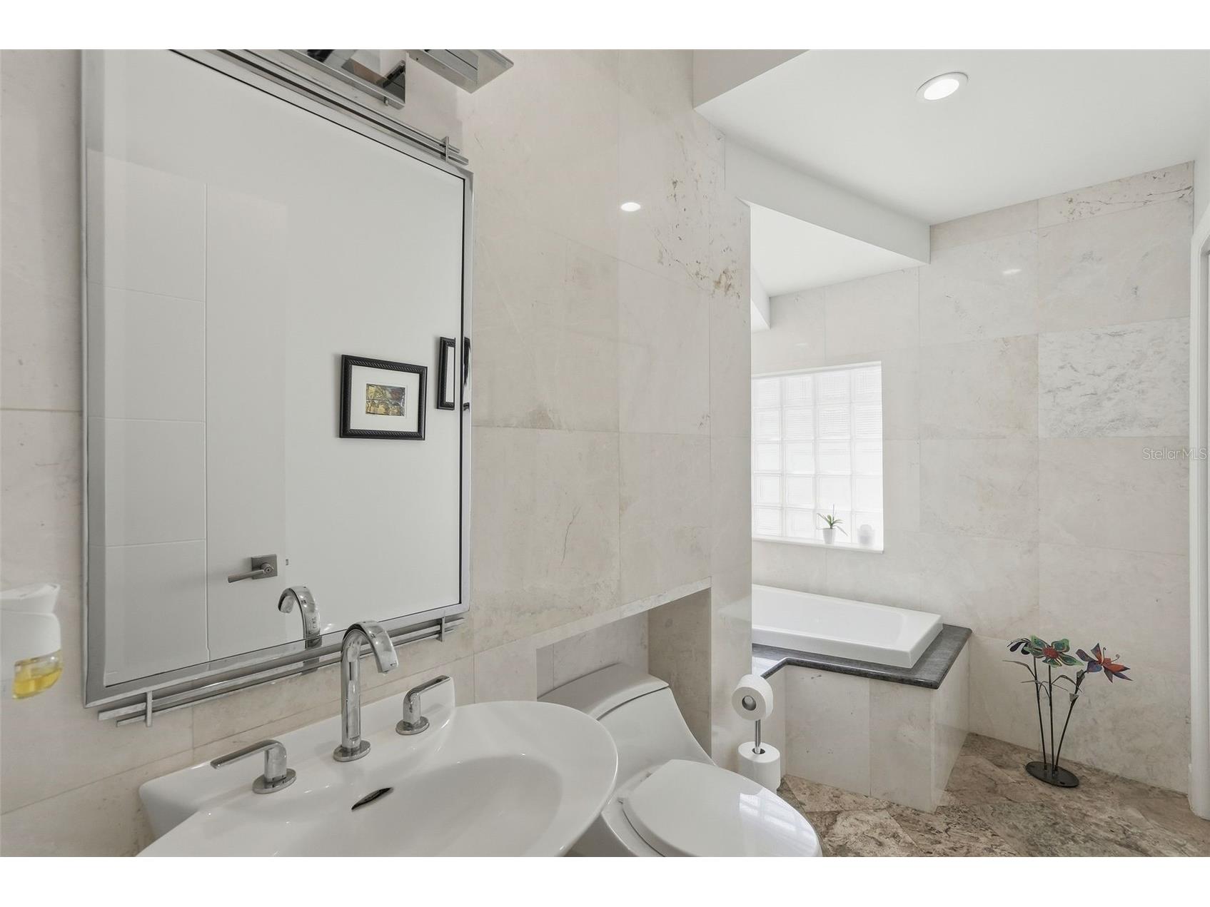 125 23rd Avenue NE Saint Petersburg FL 33704 TB8494869 image15