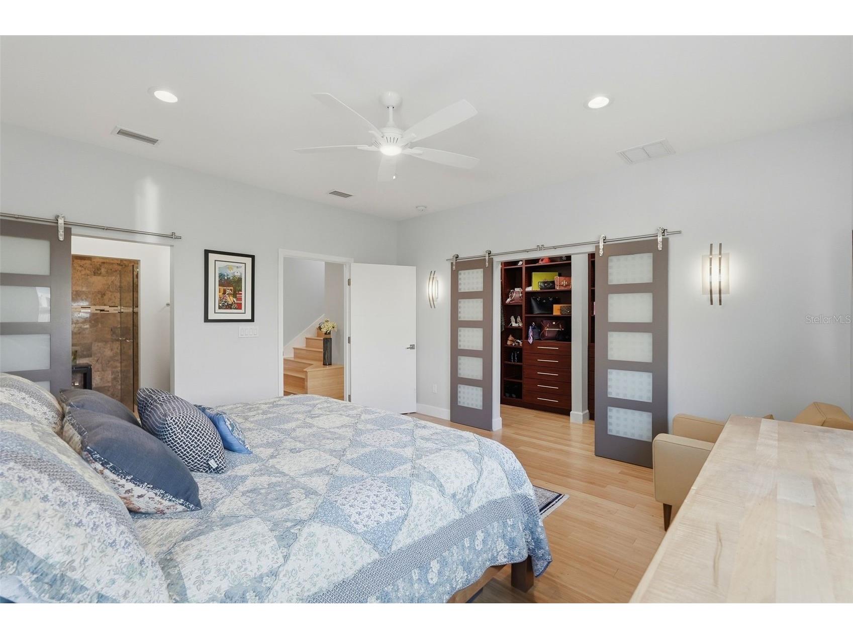 125 23rd Avenue NE Saint Petersburg FL 33704 TB8494869 image19