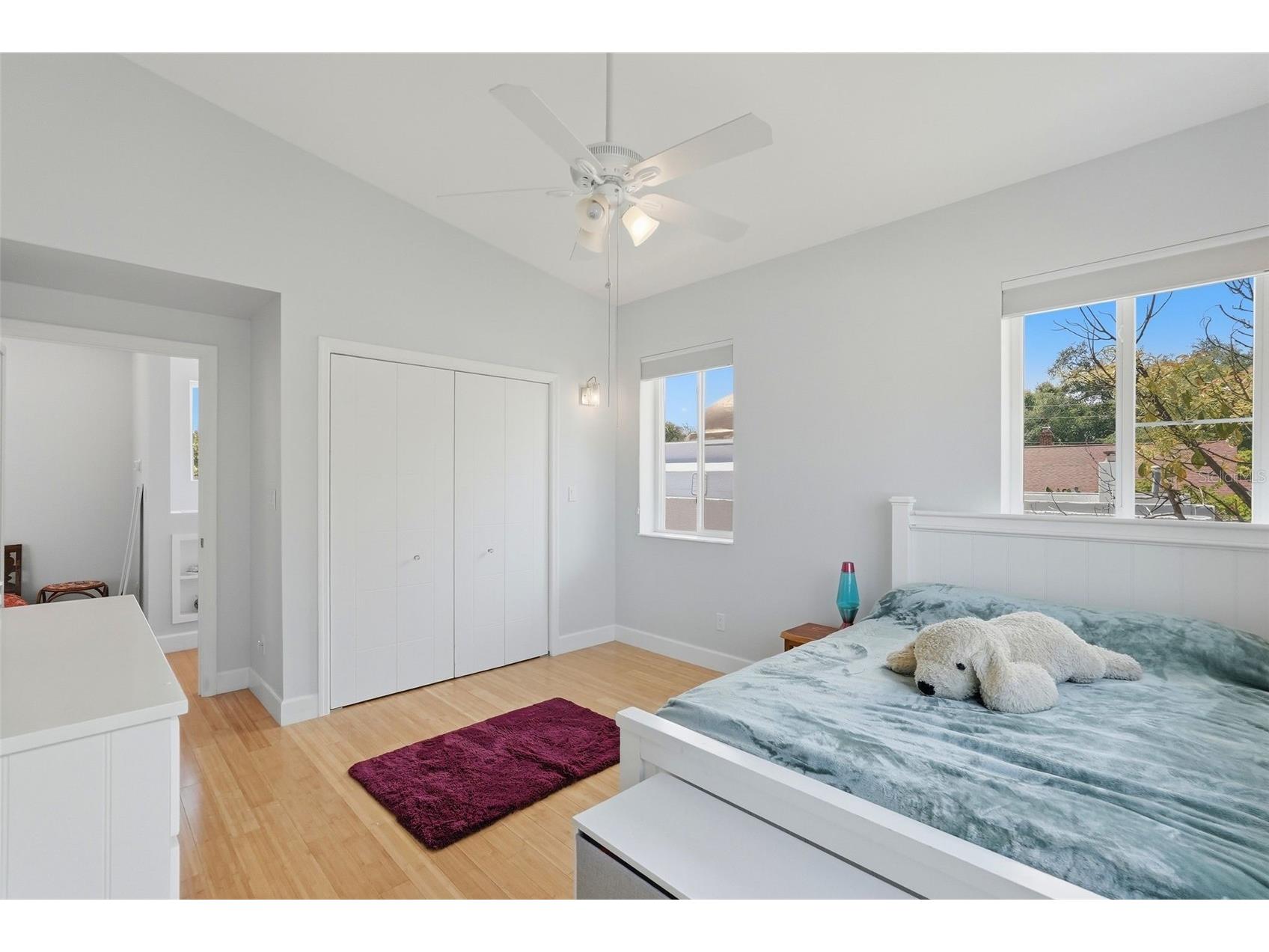 125 23rd Avenue NE Saint Petersburg FL 33704 TB8494869 image28