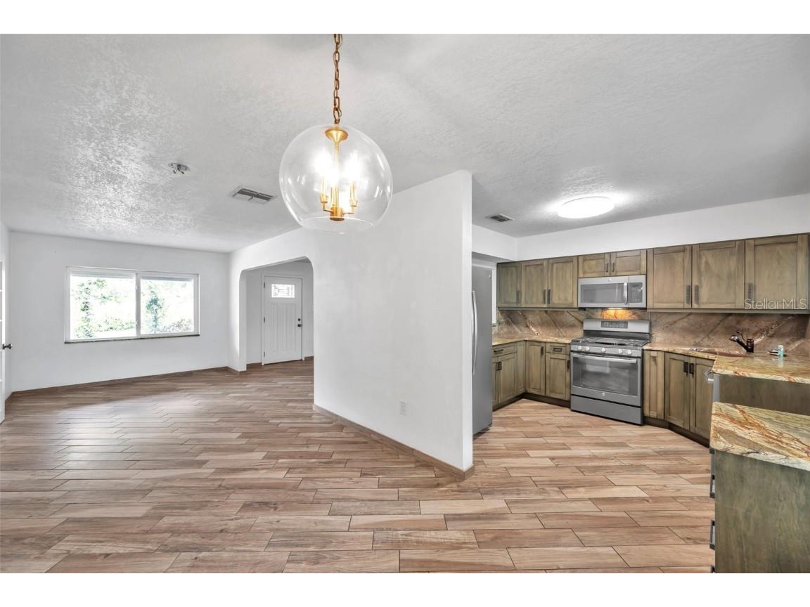 125 5th Avenue N Safety Harbor FL 34695 TB8452844 image19