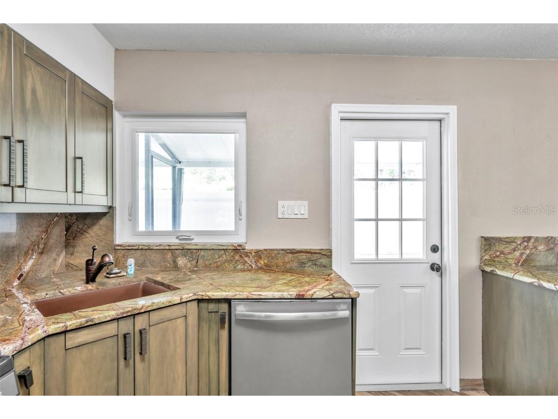 125 5th Avenue N Safety Harbor FL 34695 TB8452844 image22