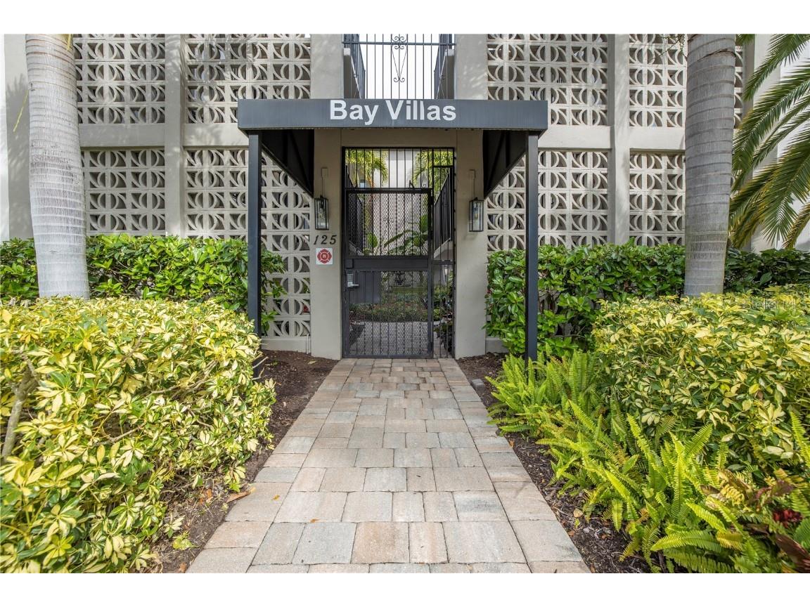 125 5th Avenue NE #270 Saint Petersburg FL 33701 U8213092 image1