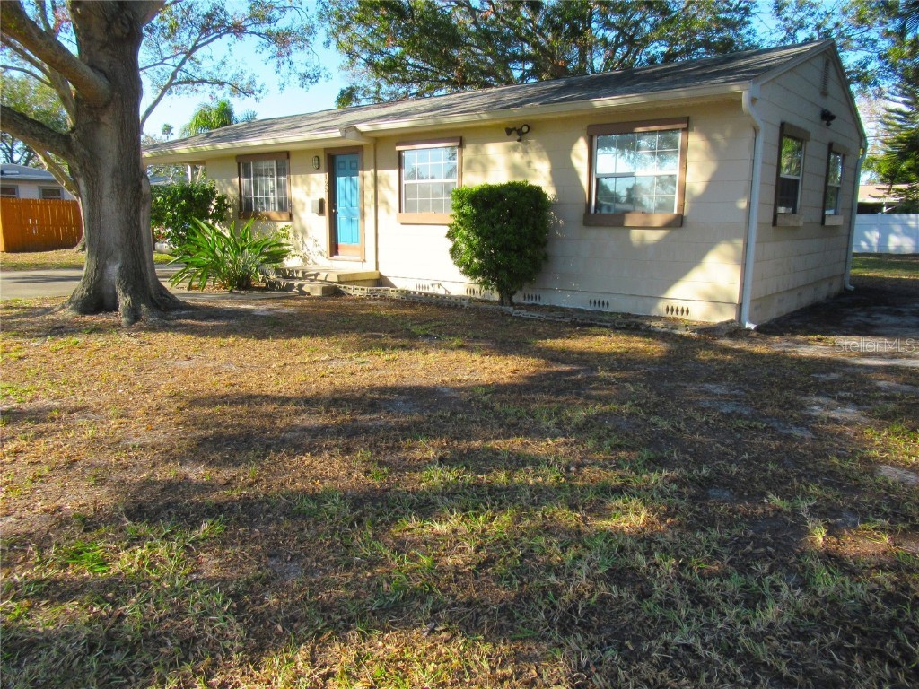 125 80th Avenue N Saint Petersburg FL 33702 TB8373111 image1