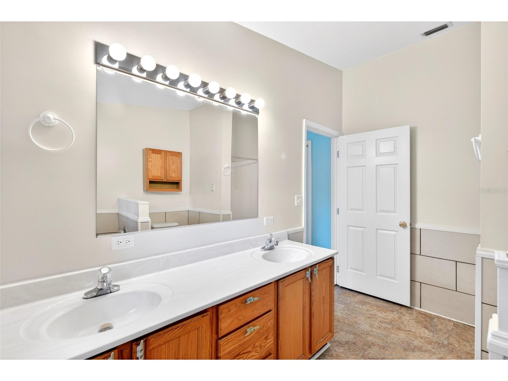 125 Ann Street Hawthorne FL 32640 - LITTLE ORANGE LAKE OM725888 image16