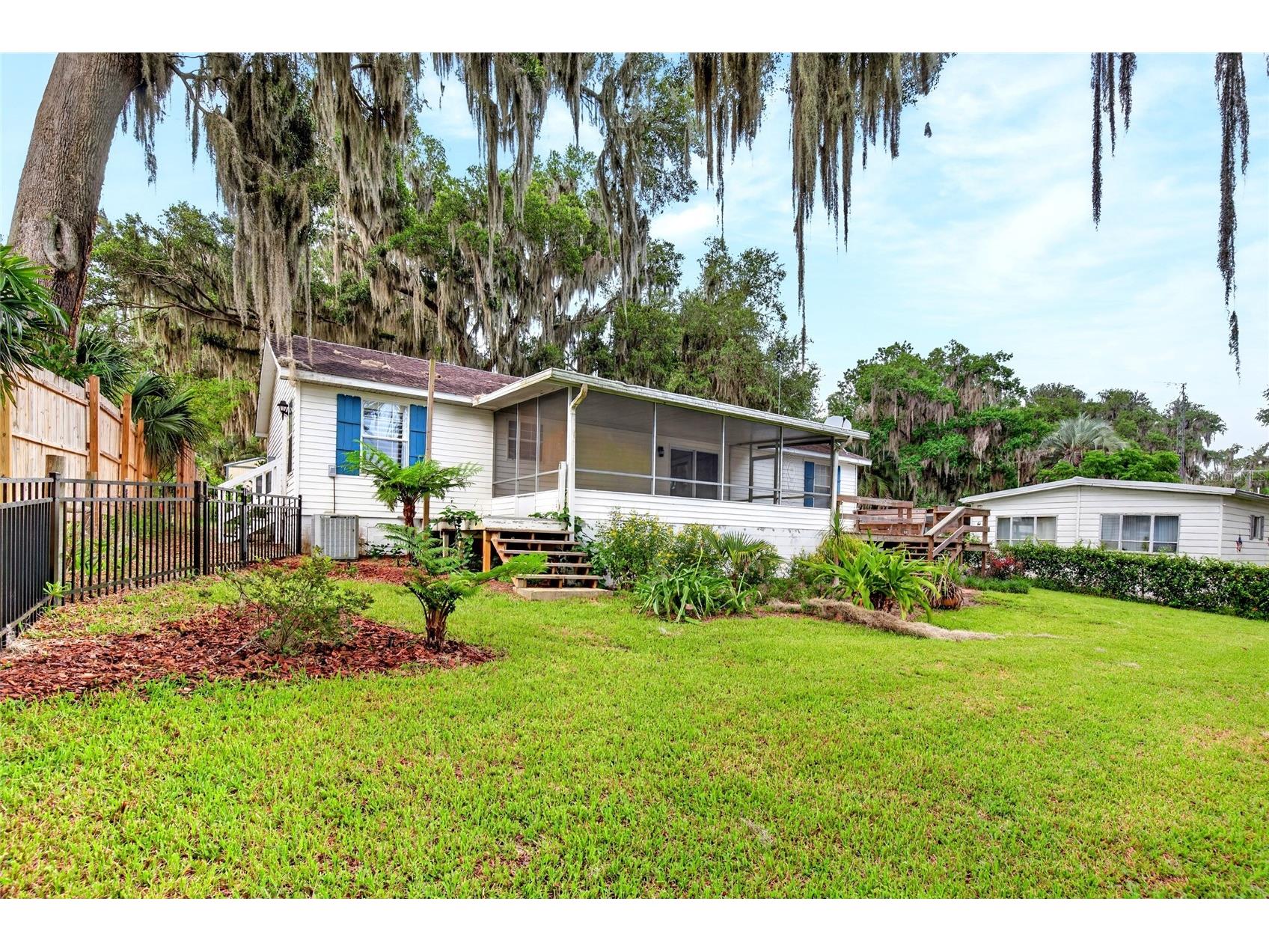 125 Ann Street Hawthorne FL 32640 - LITTLE ORANGE LAKE OM725888 image25