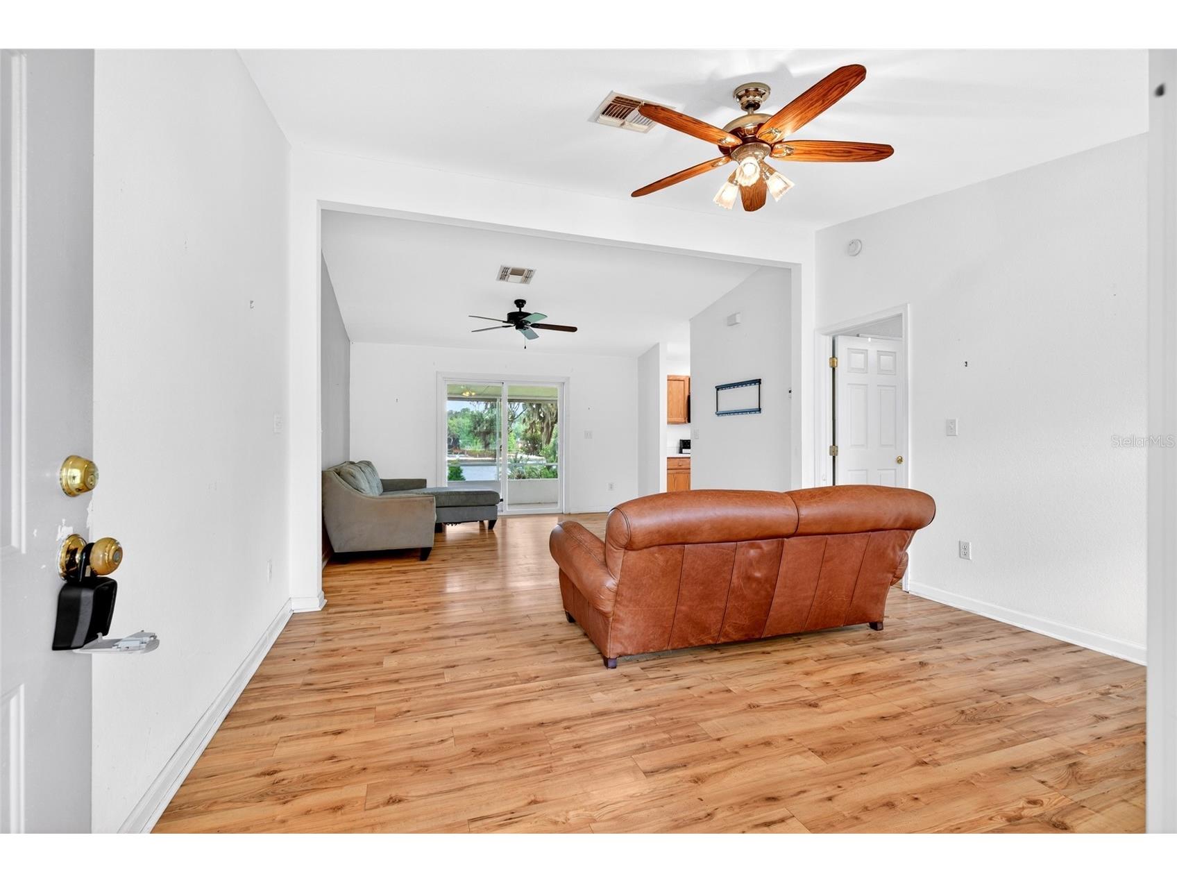125 Ann Street Hawthorne FL 32640 - LITTLE ORANGE LAKE OM725888 image4