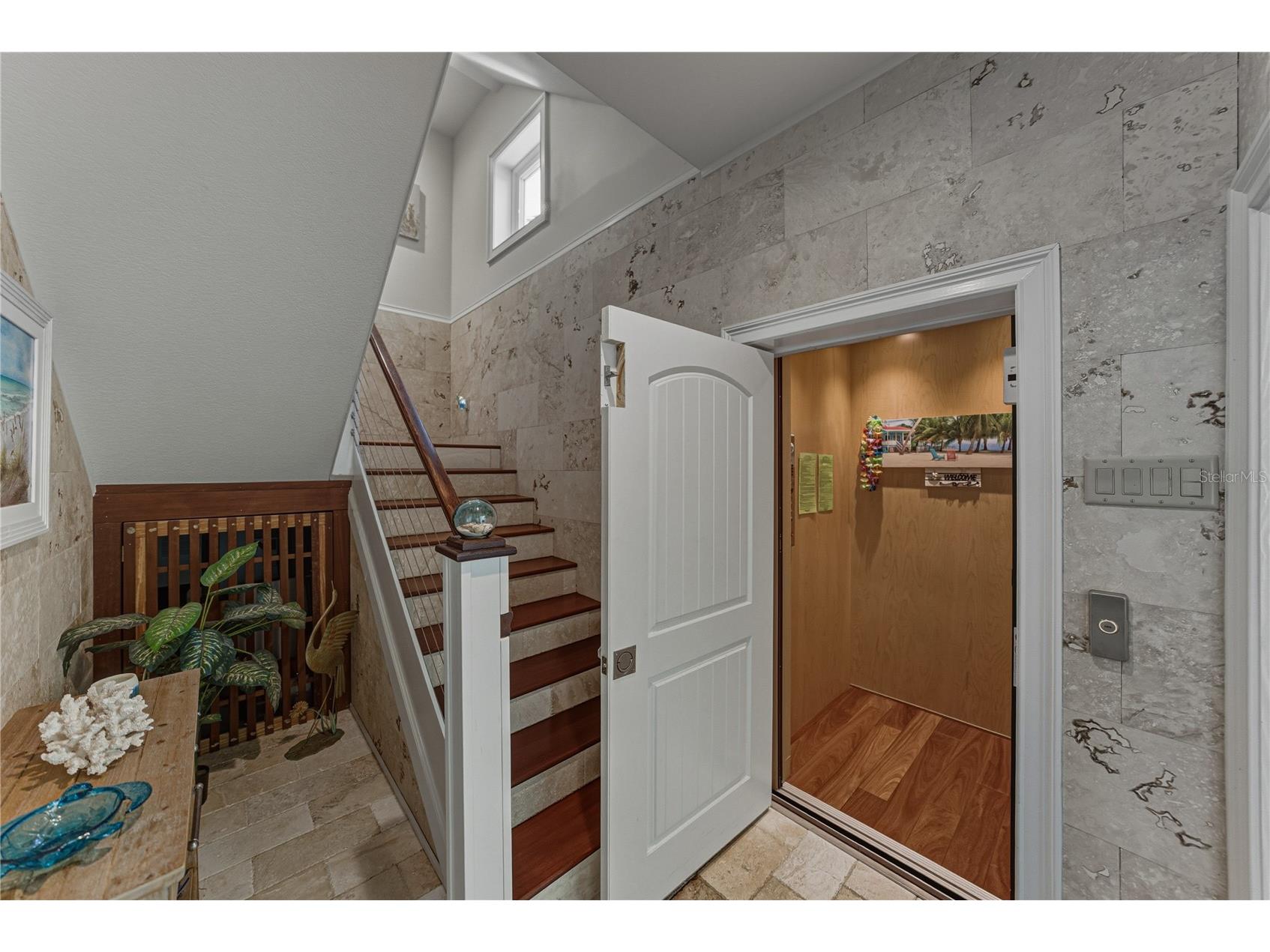 125 Burns Road Terra Ceia FL 34250 L4958501 image8