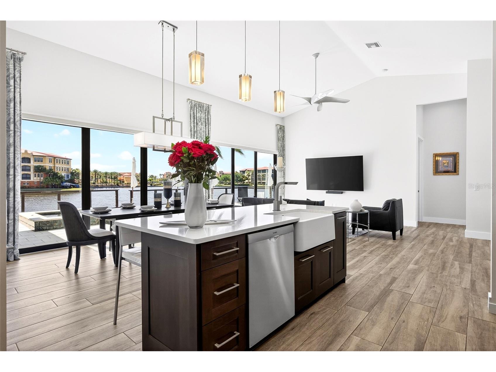 125 Colony Point Drive Punta Gorda FL 33950 C7525572 image17