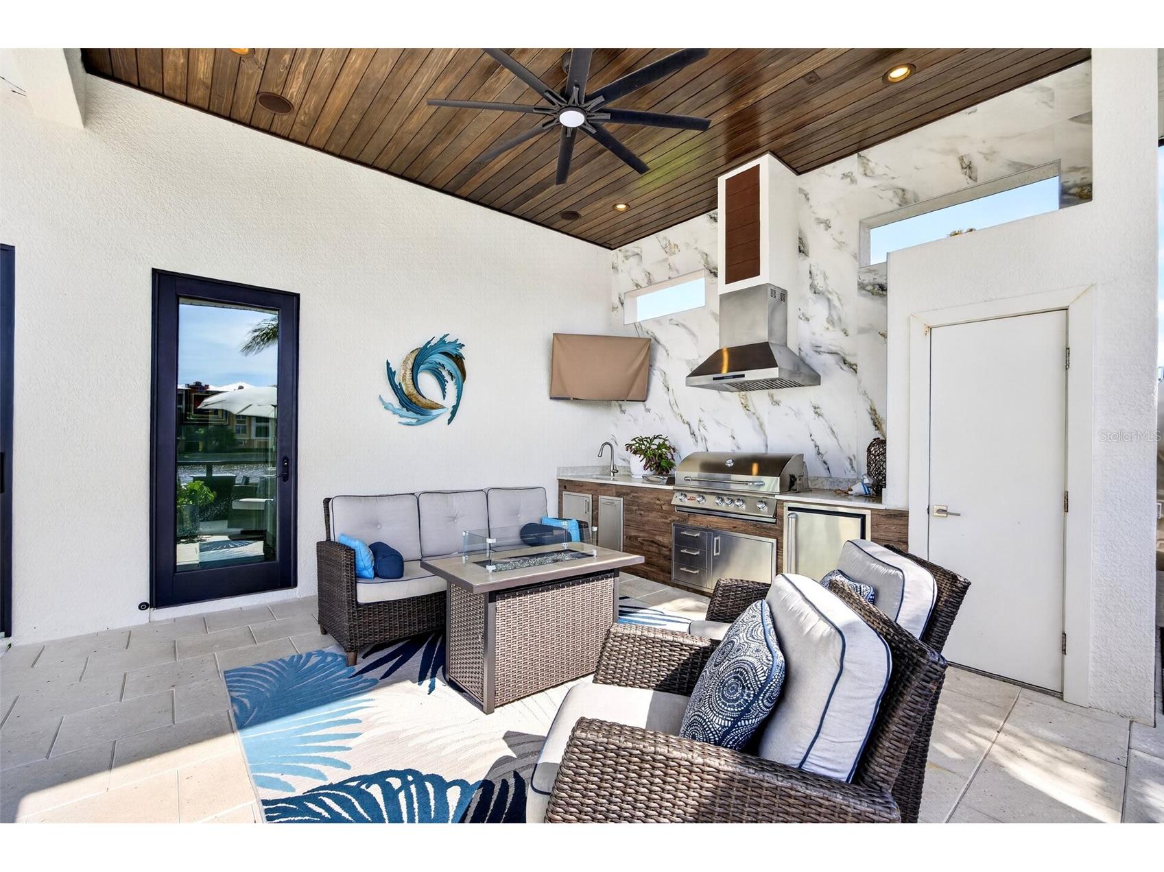 125 Colony Point Drive Punta Gorda FL 33950 C7525572 image40