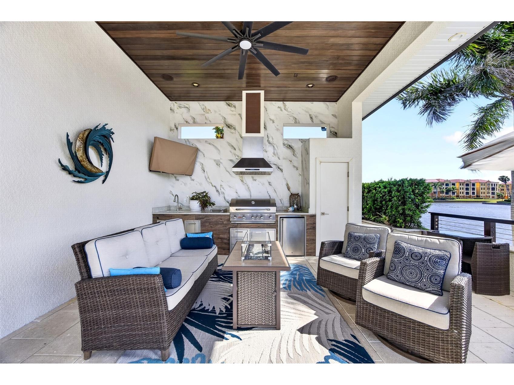 125 Colony Point Drive Punta Gorda FL 33950 C7525572 image41