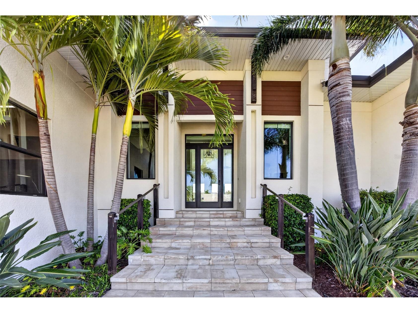 125 Colony Point Drive Punta Gorda FL 33950 C7525572 image6