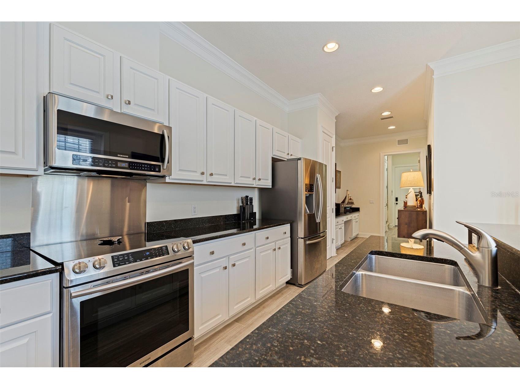 125 Commonwealth Court N Saint Petersburg FL 33716 TB8490650 image13