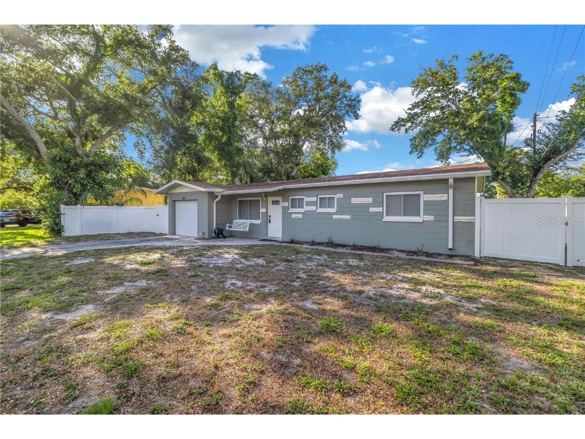 125 Dolphin Avenue SE Saint Petersburg FL 33705 U8239485 image1