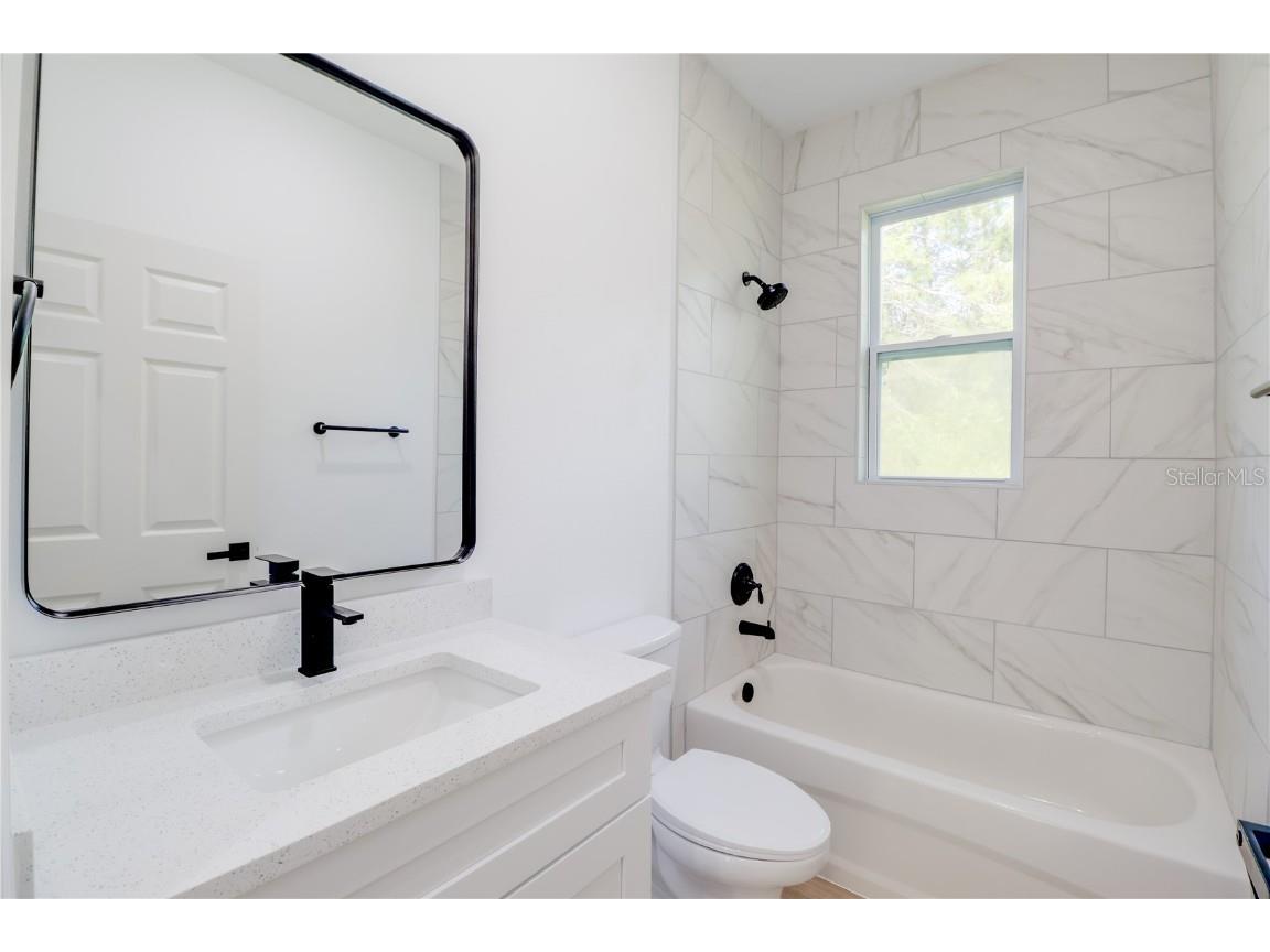 125 Fisher Way Ocklawaha FL 32179 OM707629 image21