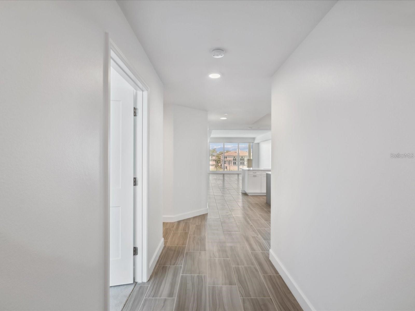 125 Island Way #304 Clearwater Beach FL 33767 TB8468545 image2