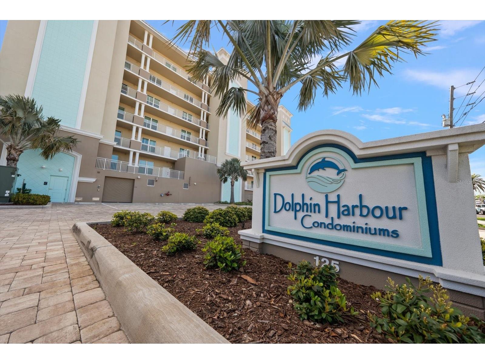 125 Island Way #402 Clearwater Beach FL 33767 TB8486879 image1