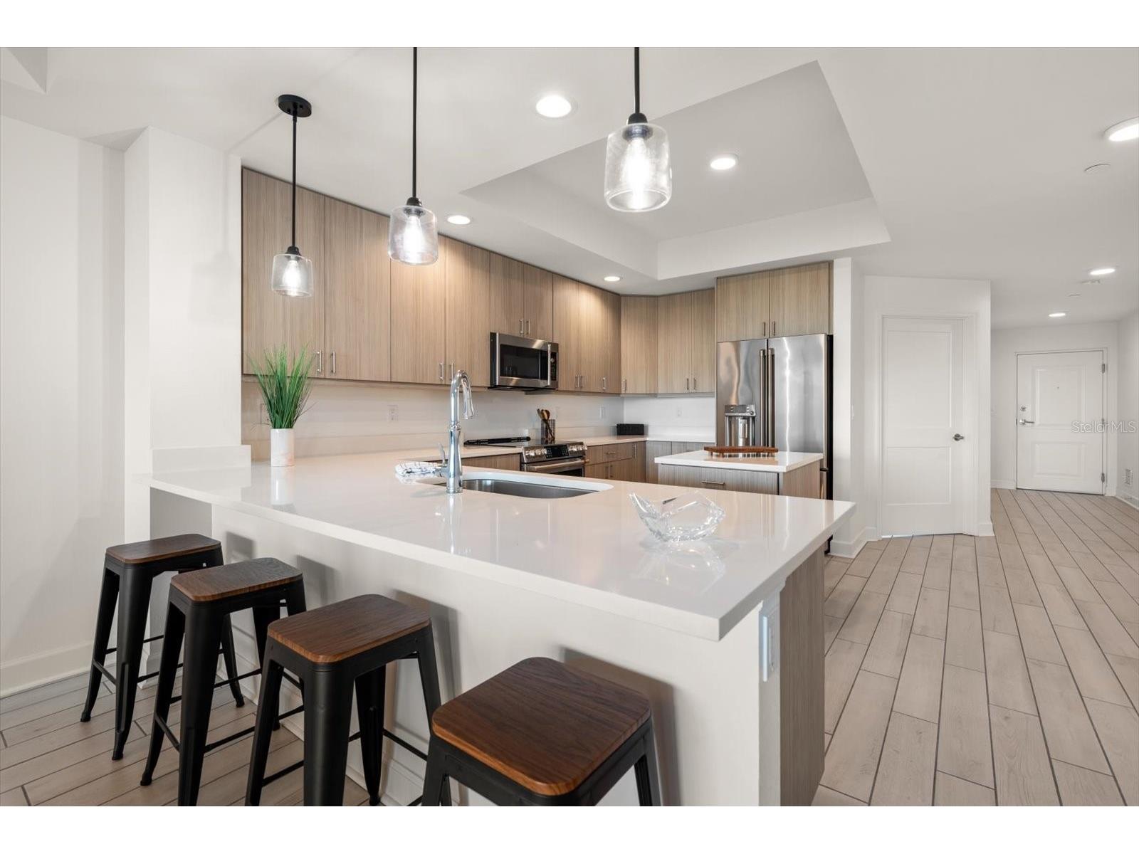 125 Island Way #402 Clearwater Beach FL 33767 TB8486879 image10