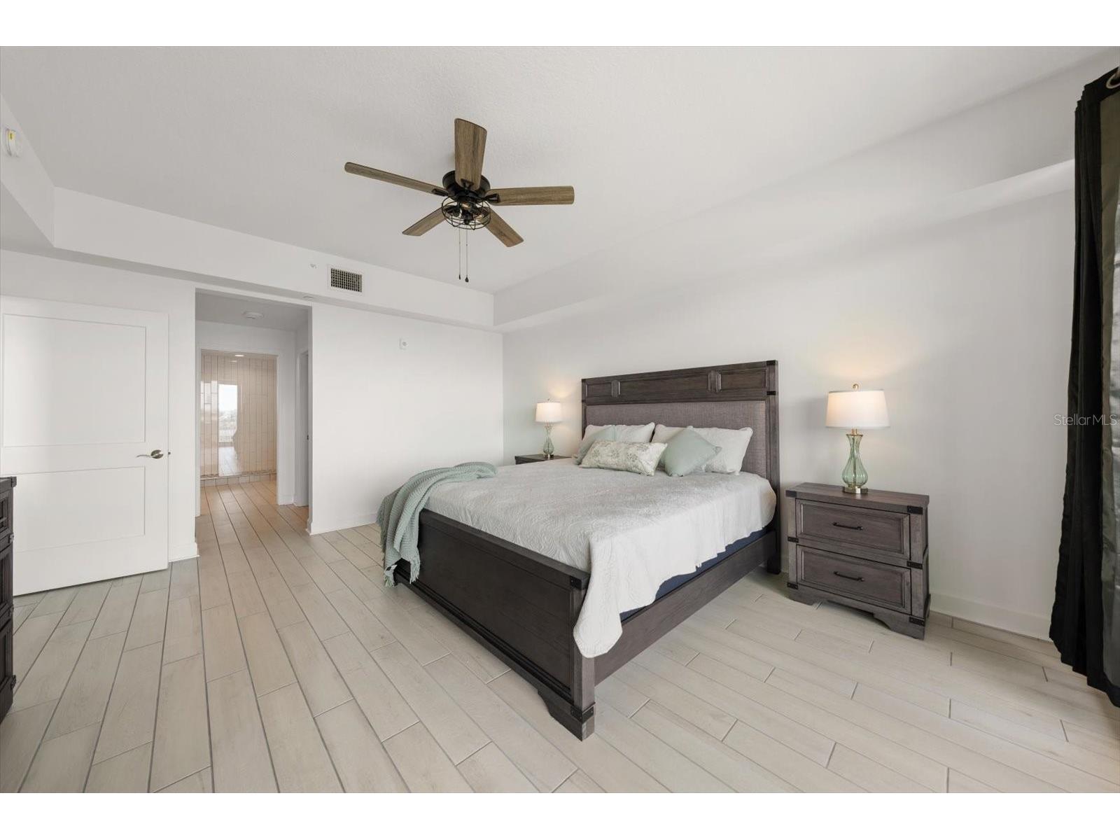 125 Island Way #402 Clearwater Beach FL 33767 TB8486879 image16