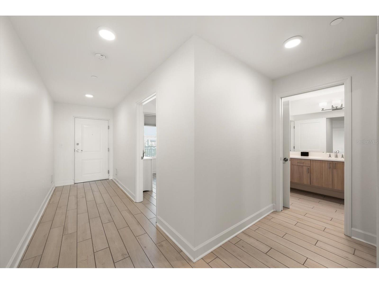 125 Island Way #402 Clearwater Beach FL 33767 TB8486879 image23