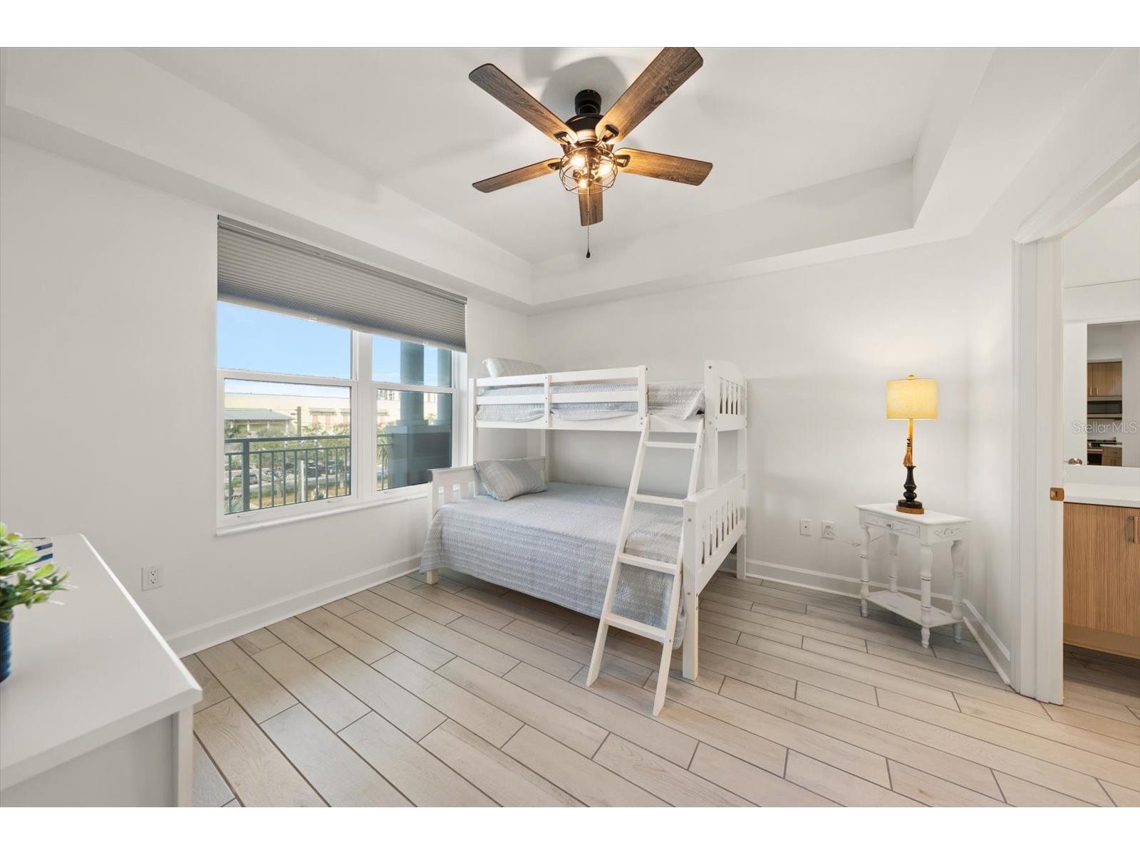 125 Island Way #402 Clearwater Beach FL 33767 TB8486879 image24