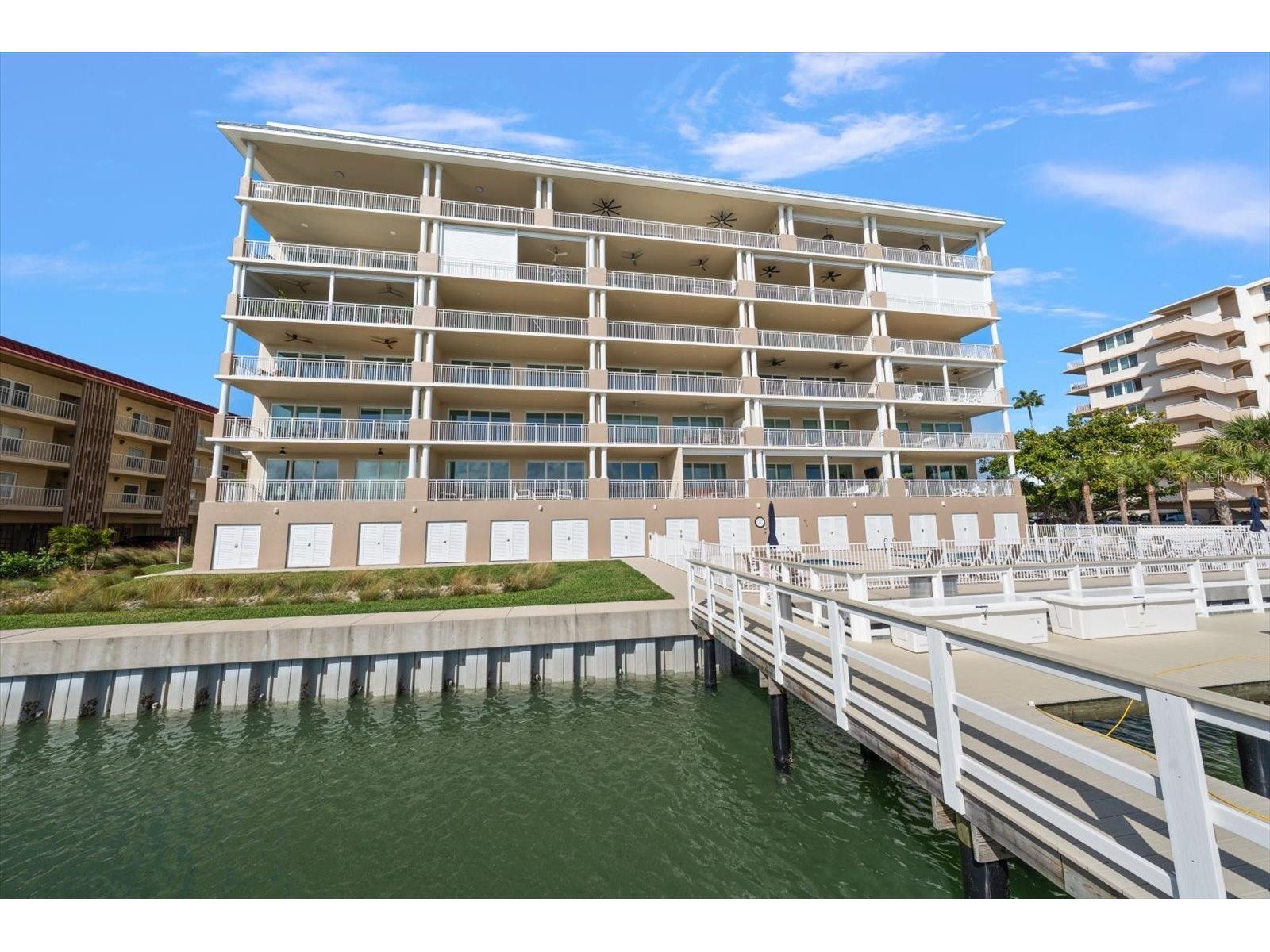 125 Island Way #402 Clearwater Beach FL 33767 TB8486879 image39