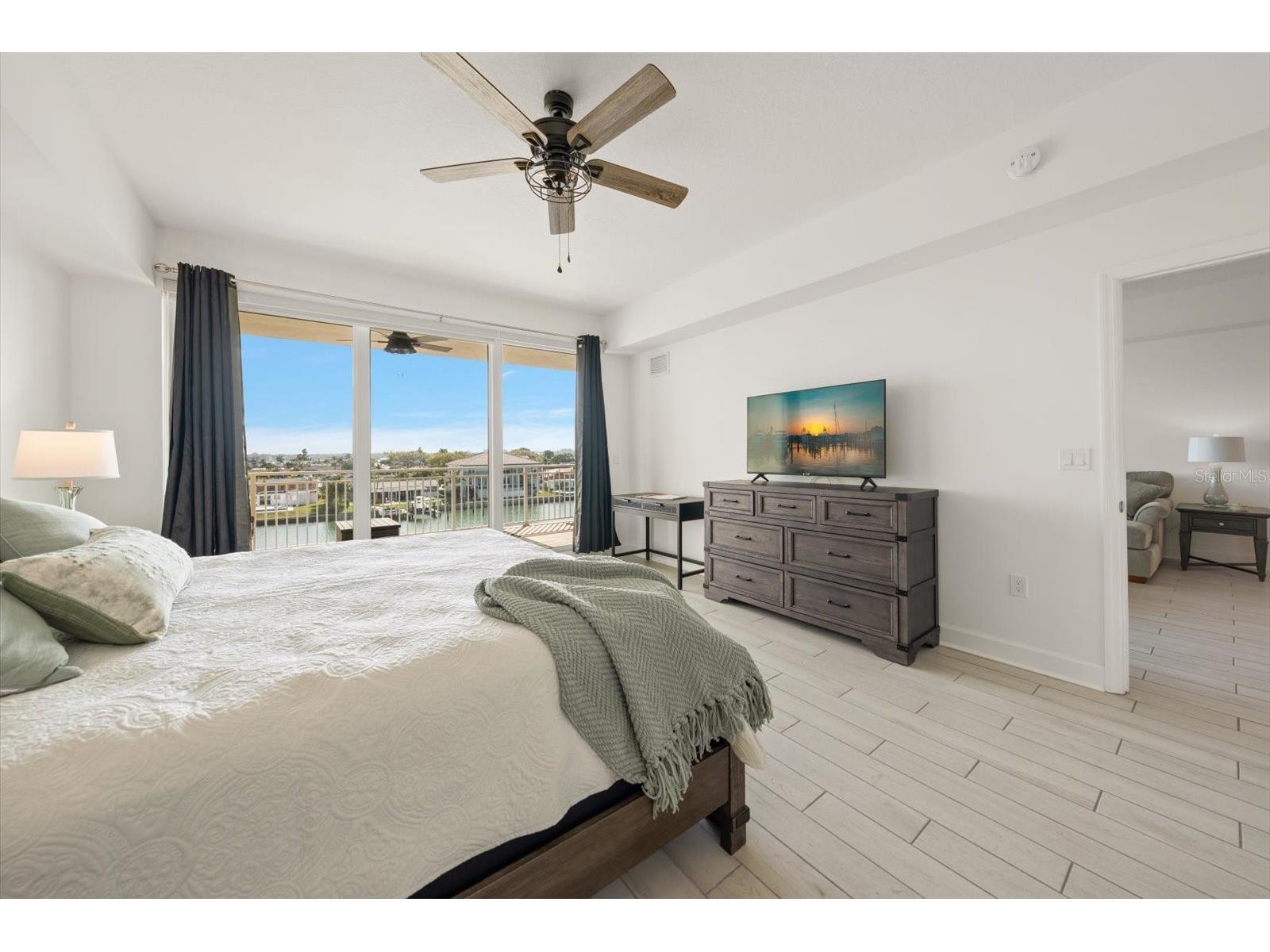 125 Island Way #402 Clearwater Beach FL 33767 TB8499145 image15