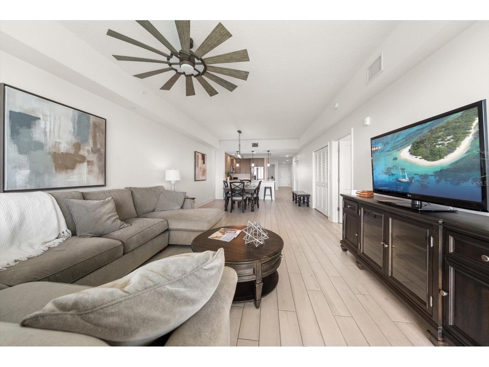 125 Island Way #402 Clearwater Beach FL 33767 TB8499145 image7