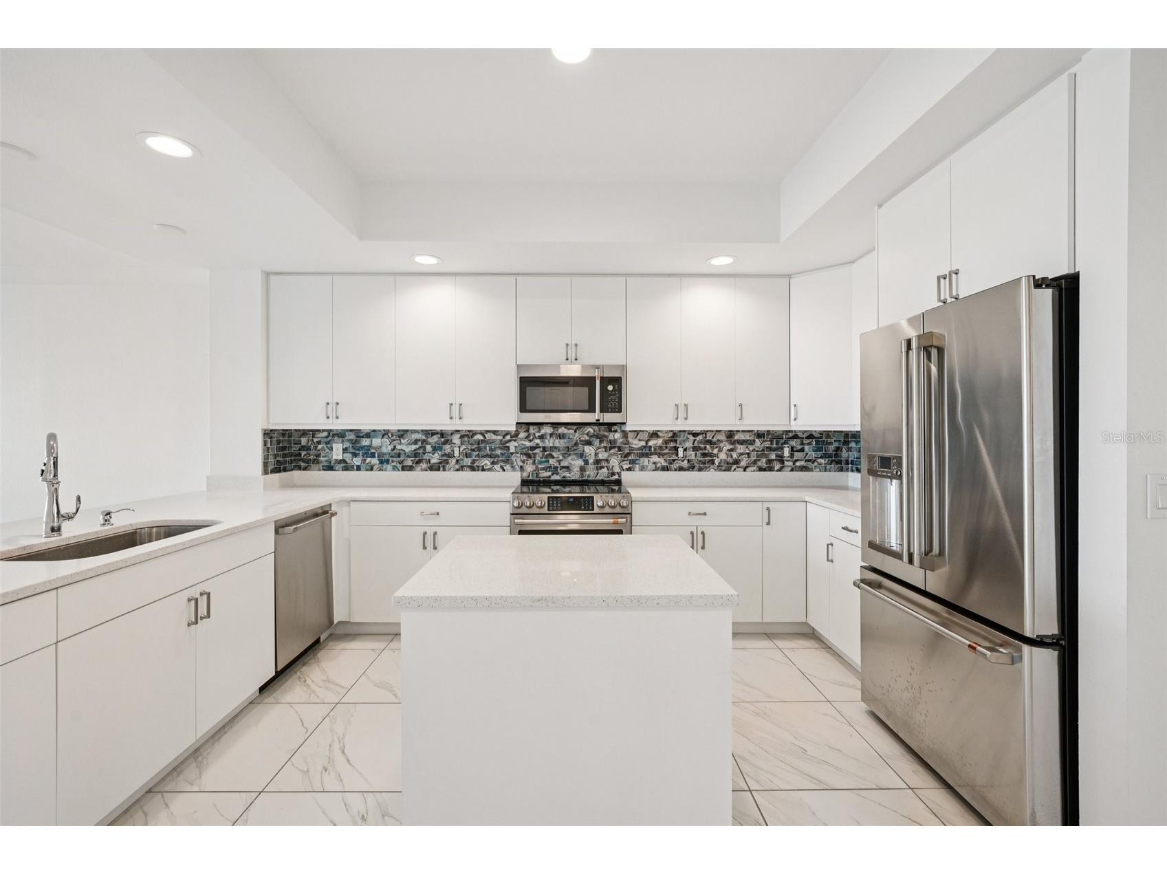 125 Island Way #404 Clearwater Beach FL 33767 - INTRACOASTAL TB8471798 image16