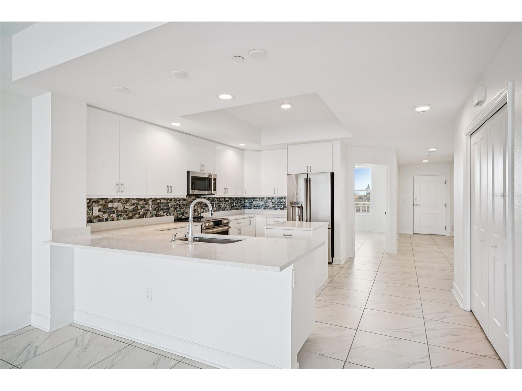 125 Island Way #404 Clearwater Beach FL 33767 - INTRACOASTAL TB8471798 image17