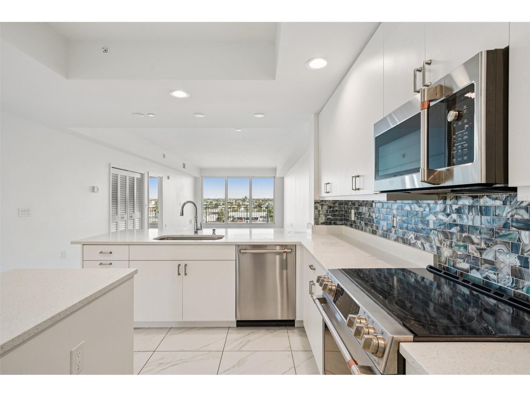 125 Island Way #404 Clearwater Beach FL 33767 - INTRACOASTAL TB8471798 image19