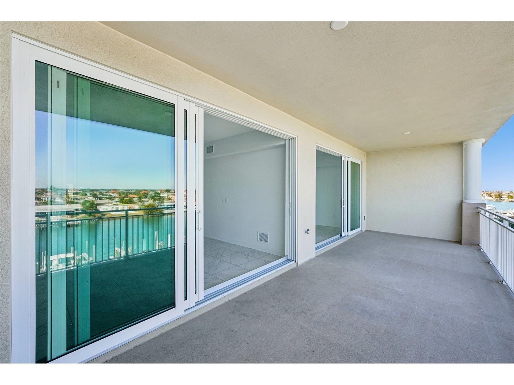 125 Island Way #404 Clearwater Beach FL 33767 - INTRACOASTAL TB8471798 image28