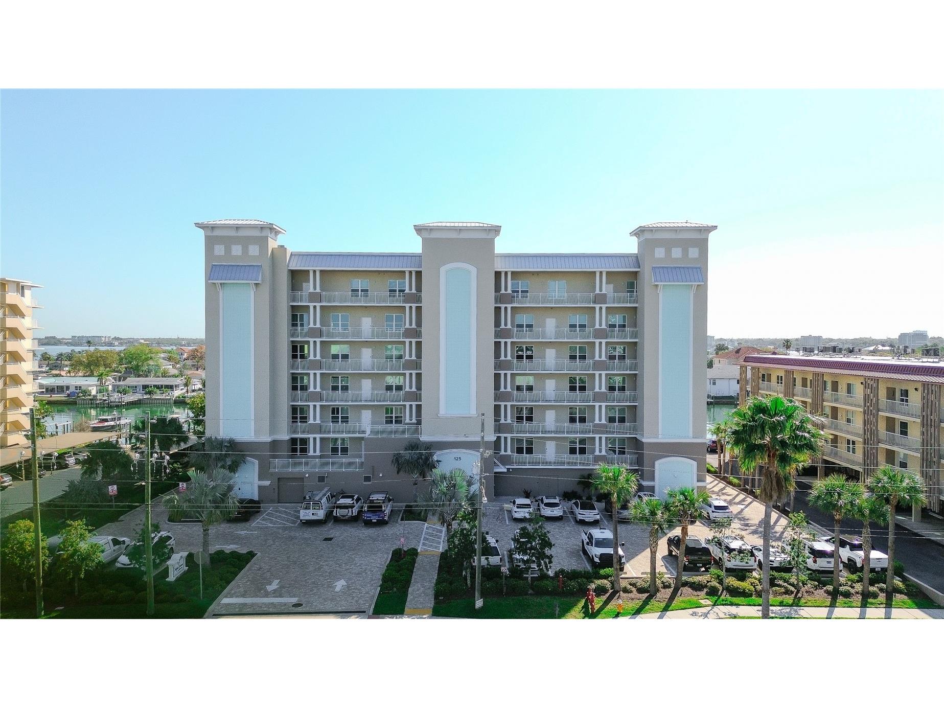 125 Island Way #503 Clearwater Beach FL 33767 - INTRACOASTAL WATERWAY TB8486420 image4