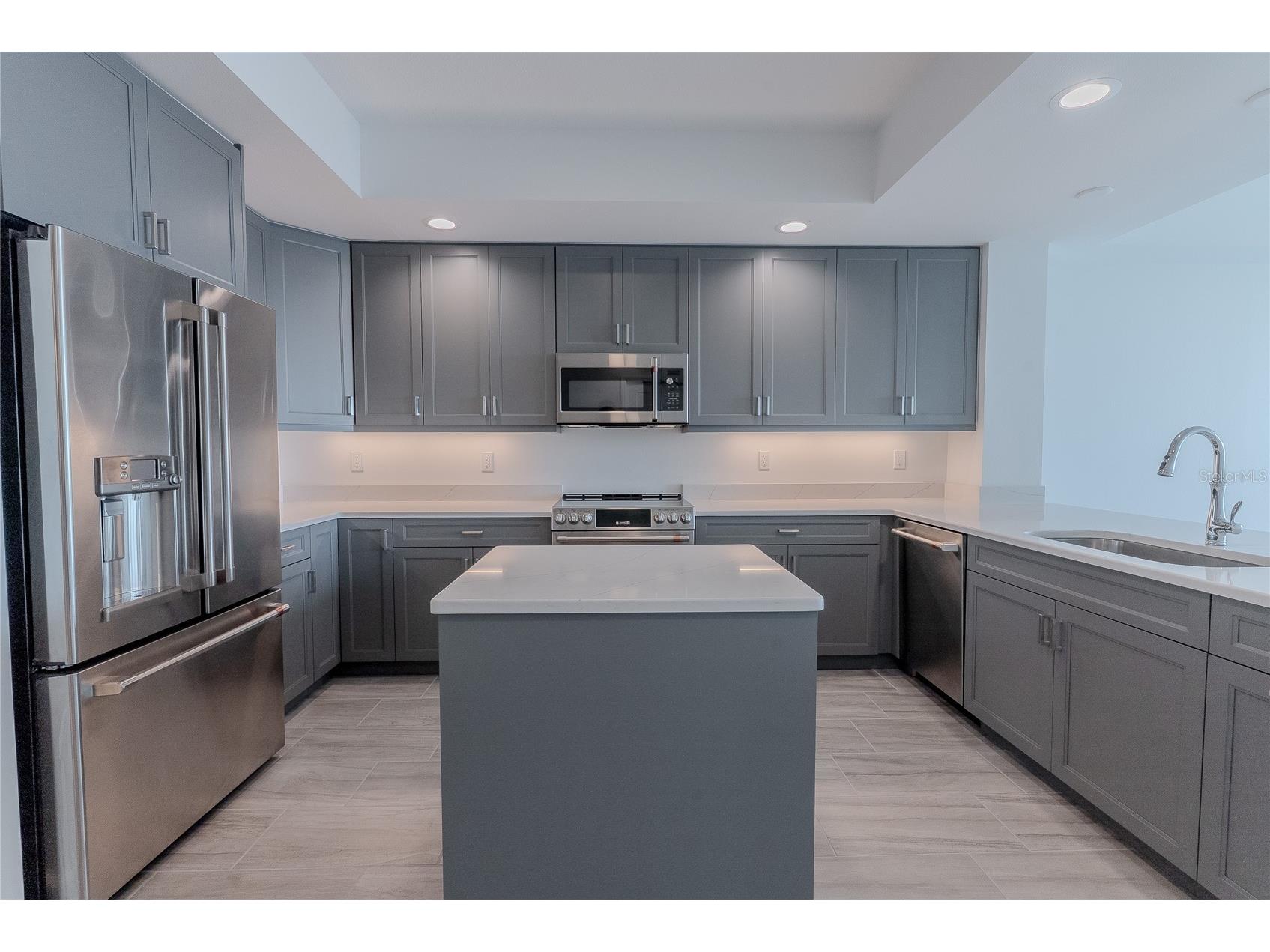 125 Island Way #503 Clearwater Beach FL 33767 - INTRACOASTAL WATERWAY TB8486420 image5