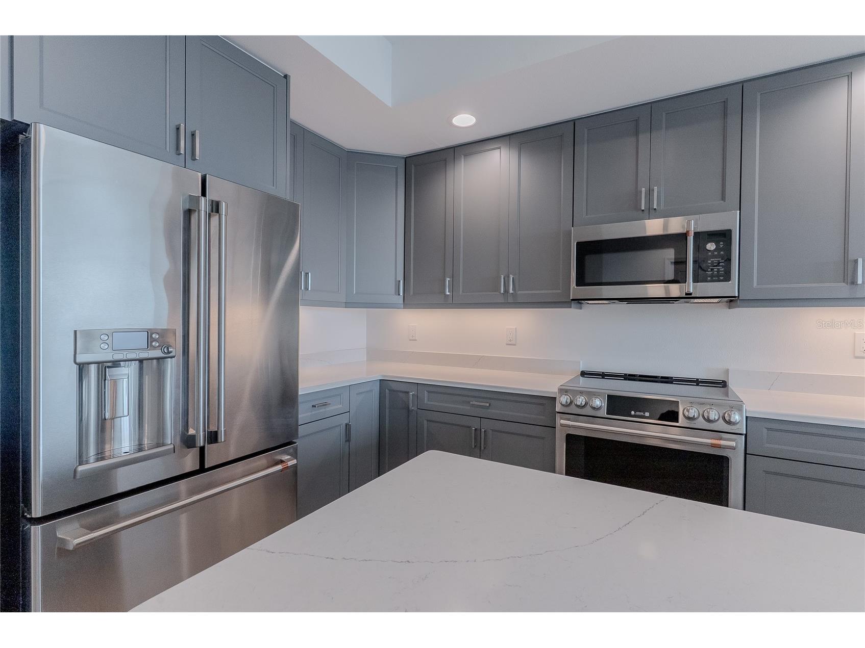 125 Island Way #503 Clearwater Beach FL 33767 - INTRACOASTAL WATERWAY TB8486420 image9