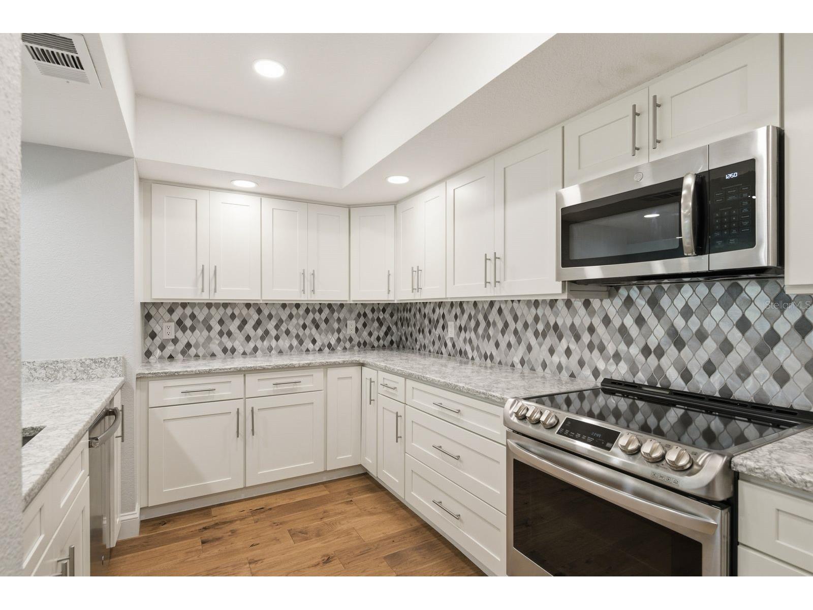 125 Mariner Drive #125 Tarpon Springs FL 34689 TB8512317 image6